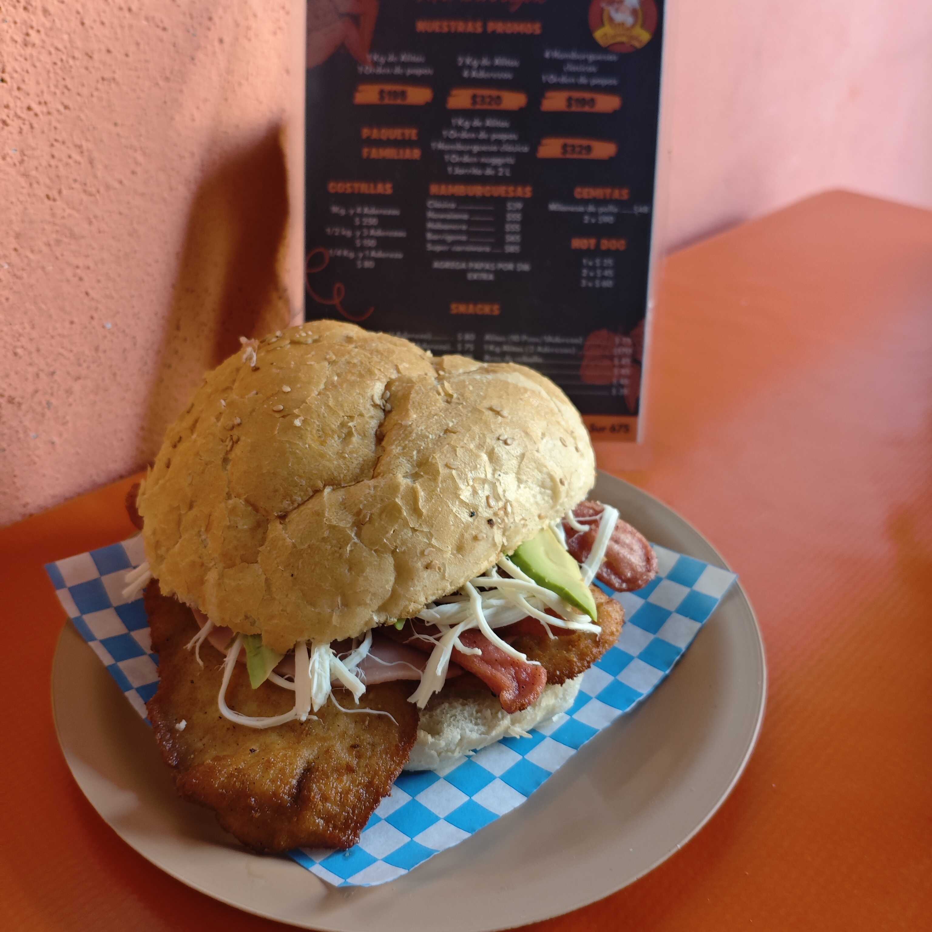 Cemita de Milanesa de Puerco