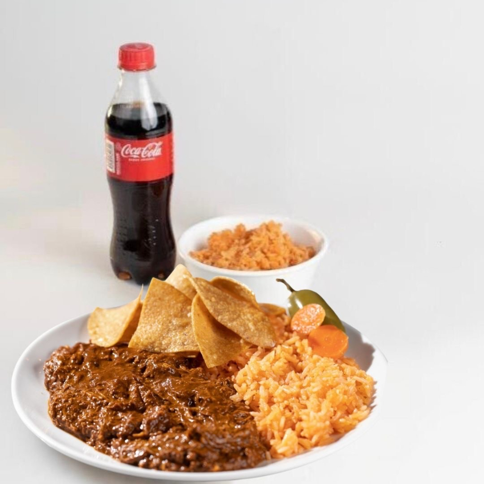 Combo Pollo en Mole