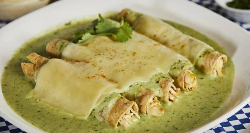 Enchiladas Verdes de Pollo