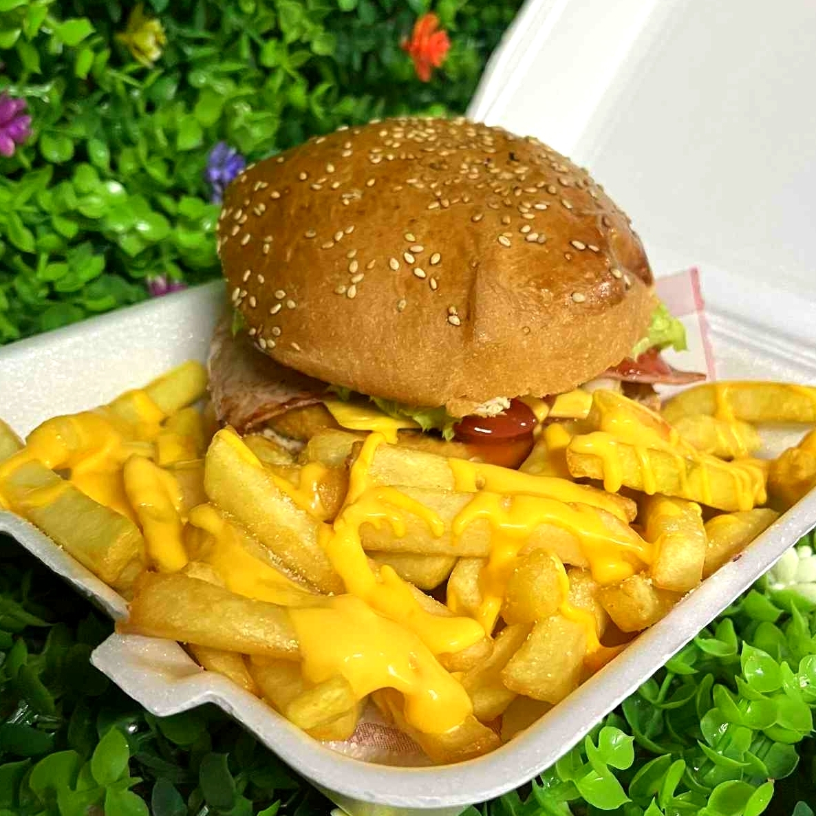 Hamburguesa y Papas
