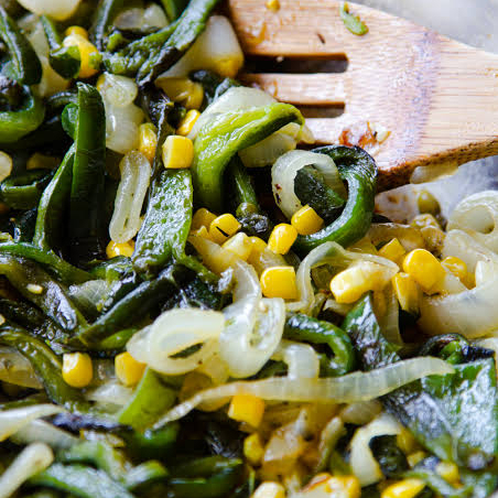 Queka - Rajas Poblanas con Elote