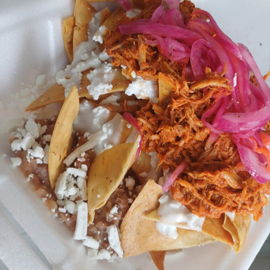 CHILAQUILES DE COCHINITA PIBIL