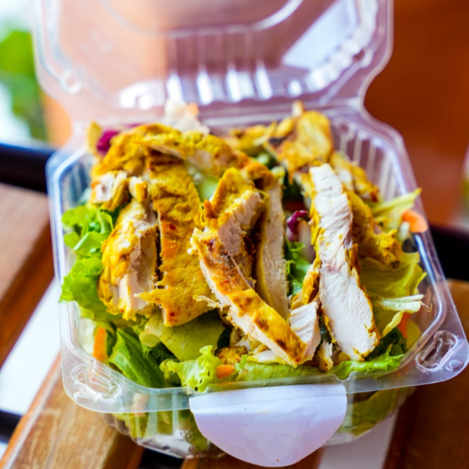 ENSALADA VERDE CON MILANESA
