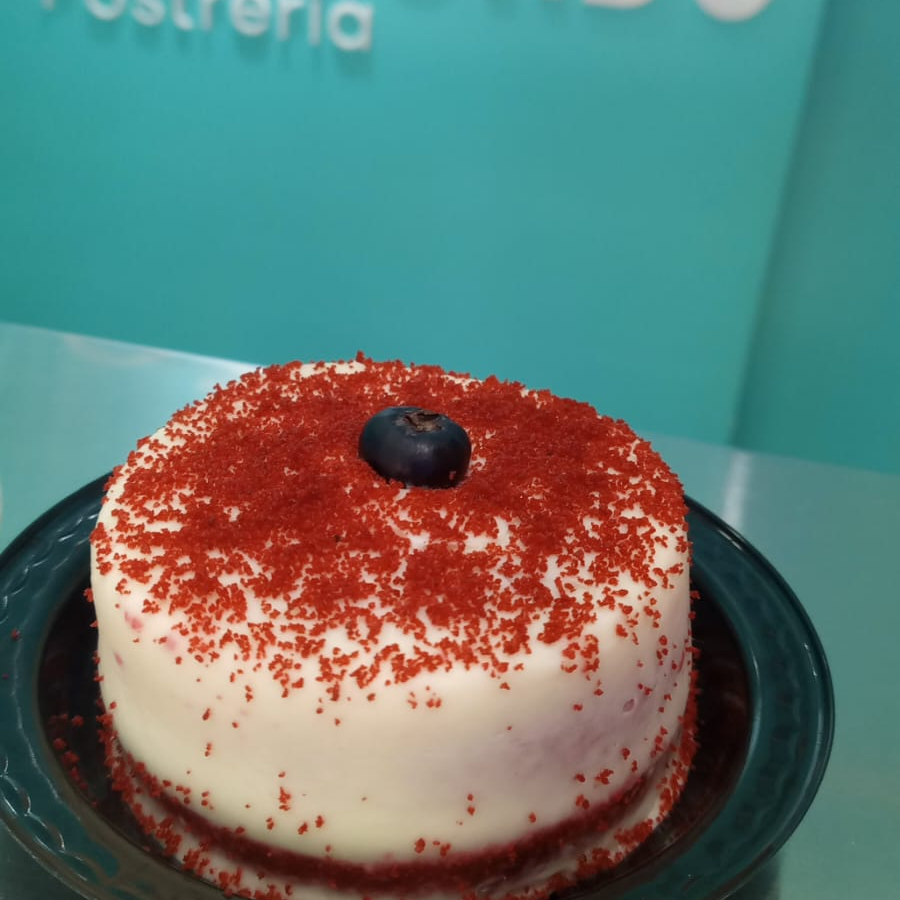 Pastel Red Velvet 12 a 15 Personas