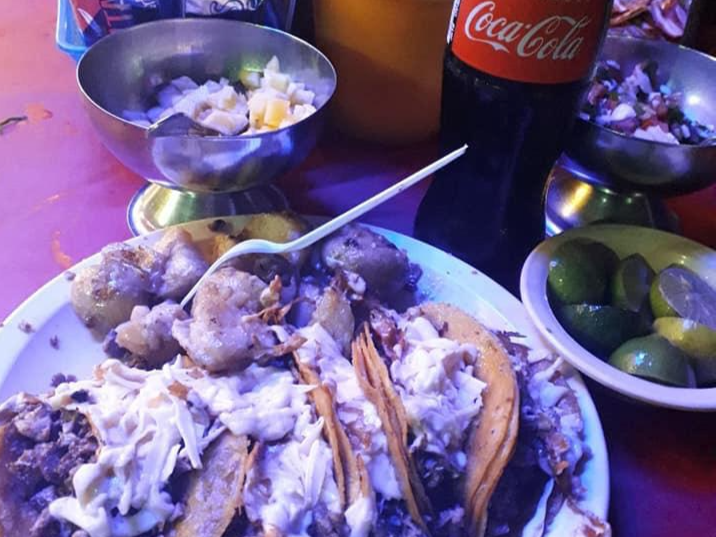 Tacos de Bistec con Queso