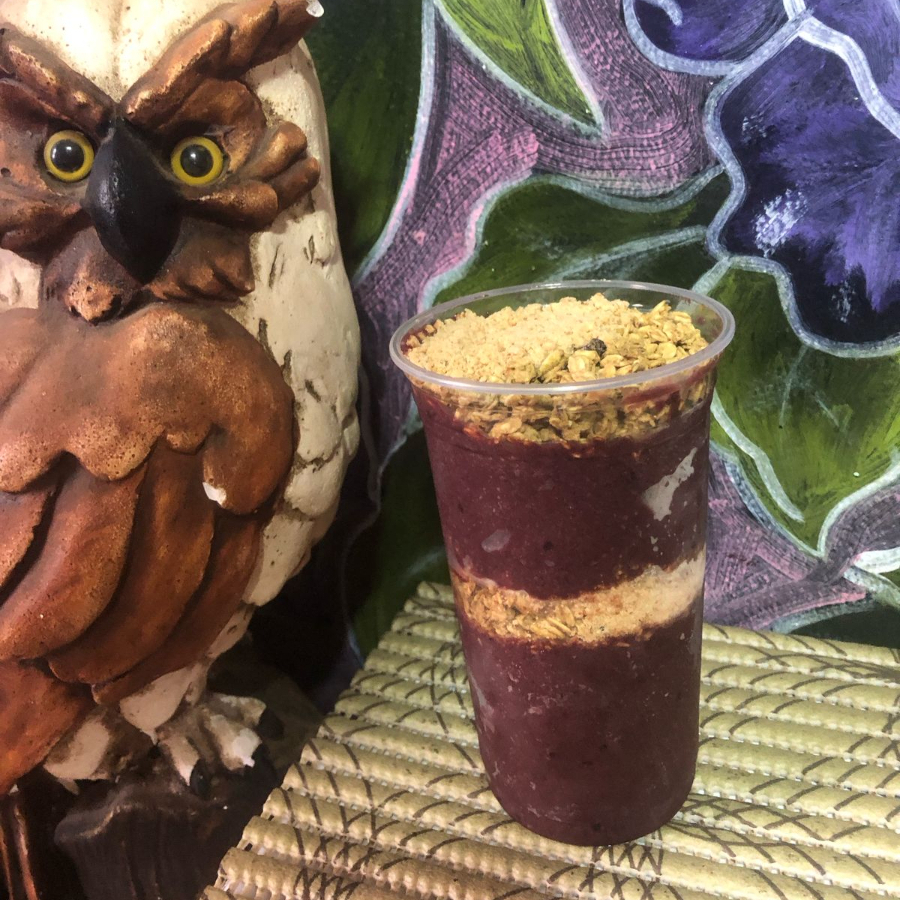 Leite condensado, leite em pó, paçoca, granola, e banana