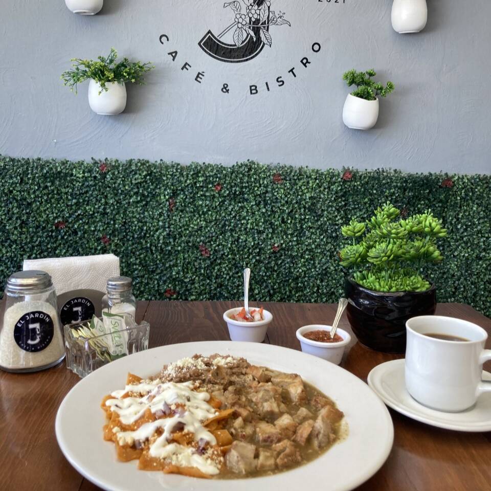 Chicharron en Salsa Verde