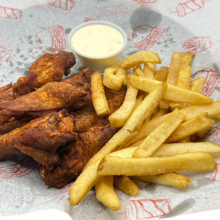 Alitas con papas, 5 piezas