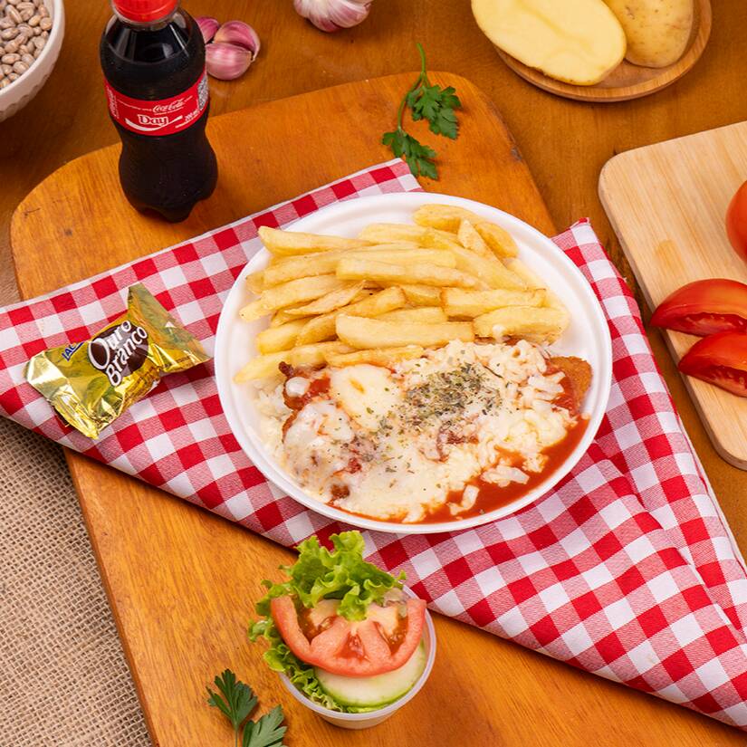 PARMEGIANA BOVINO COM ( COCA GRÁTIS ) + OURO BRANCO ARROZ/FRITAS (Marmita Indicada Para 01 Pessoa)