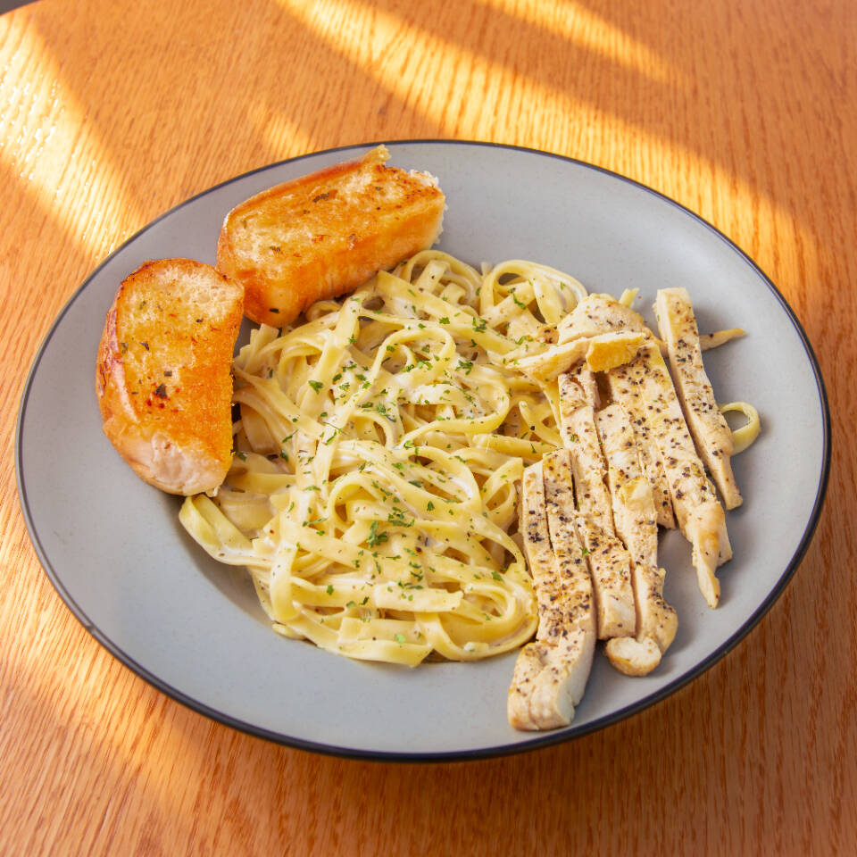 Pasta Fetuccini Alfredo