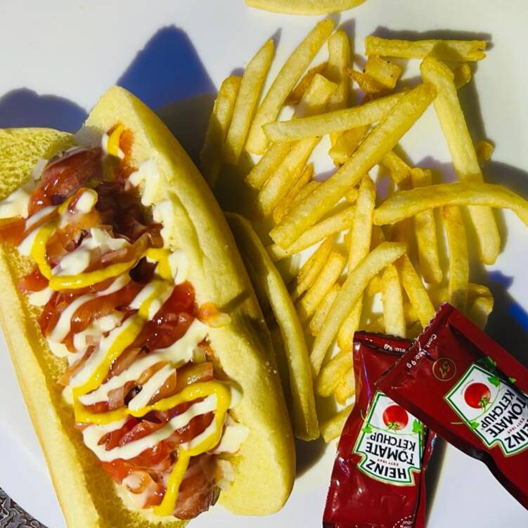 Hot Dog + Papas