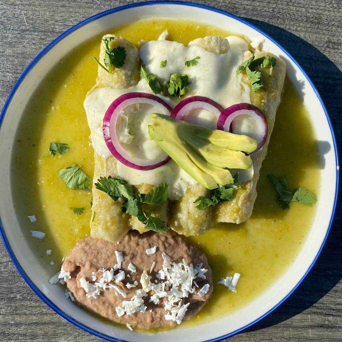 Enchiladas Suizas Deshebrada