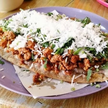 Huarache de Suadero