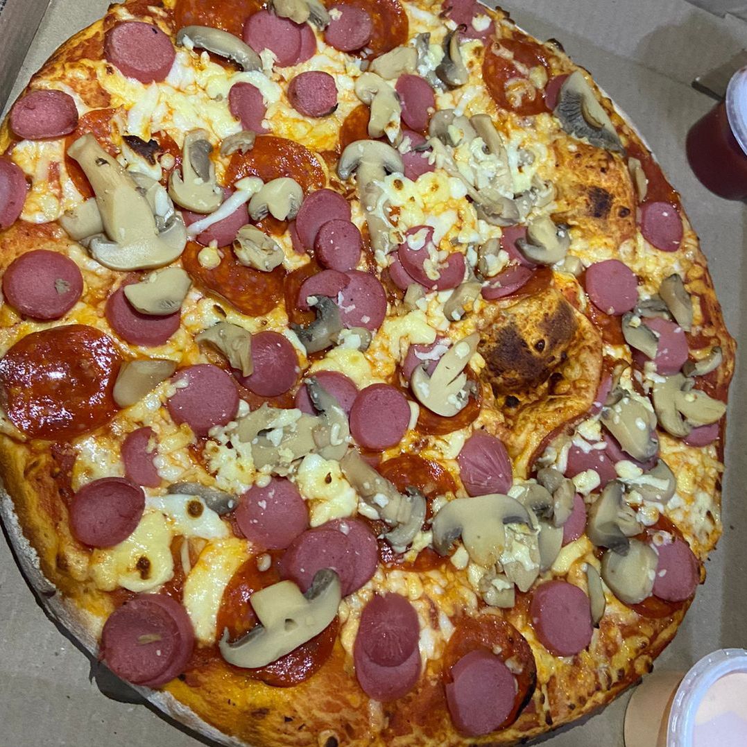 Pizza Calabrese Familiar 16"