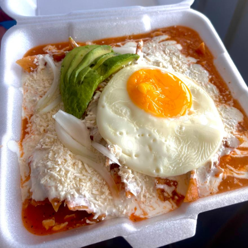 CHILAQUILES ROJOS