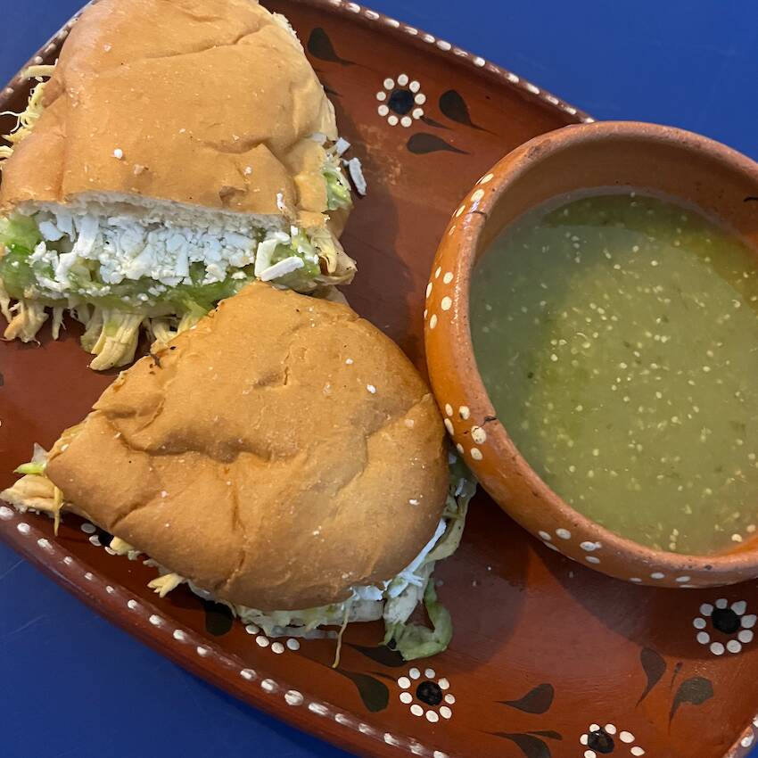 Pambazo de Pollo