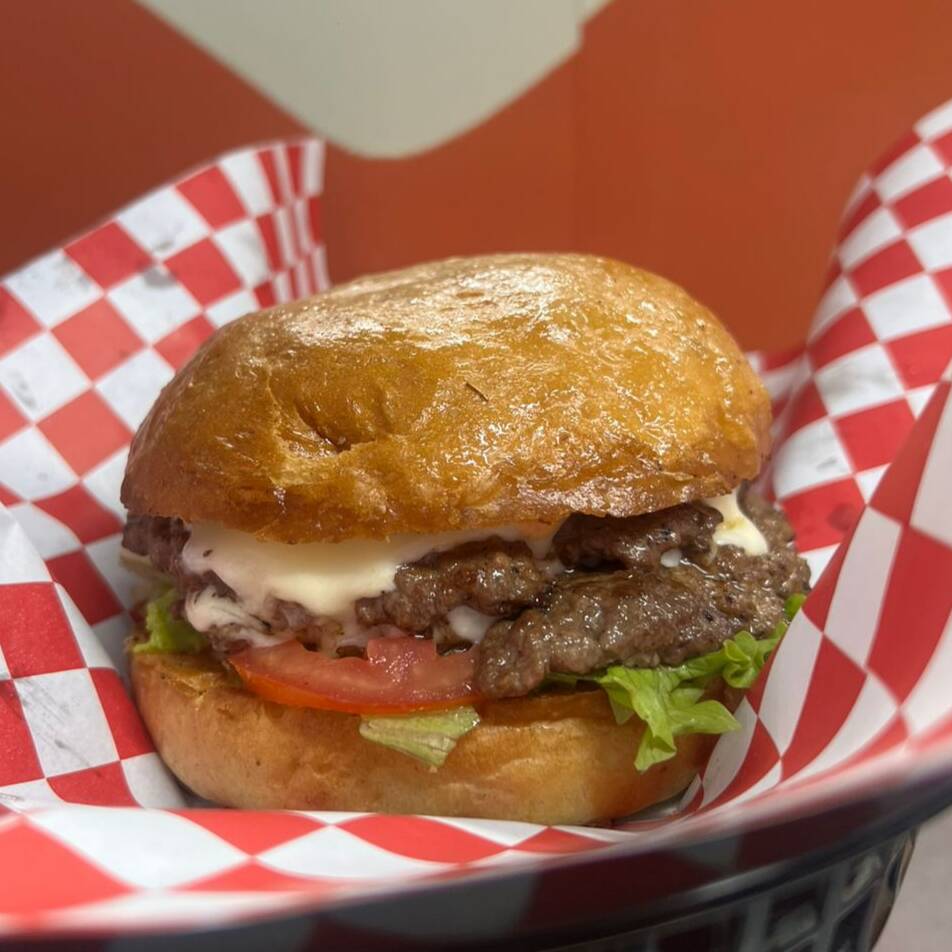 HAMBURGUESA CLASICA