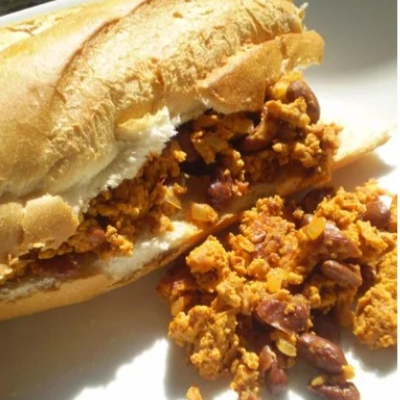 Sanguche de Salchicha Huachana