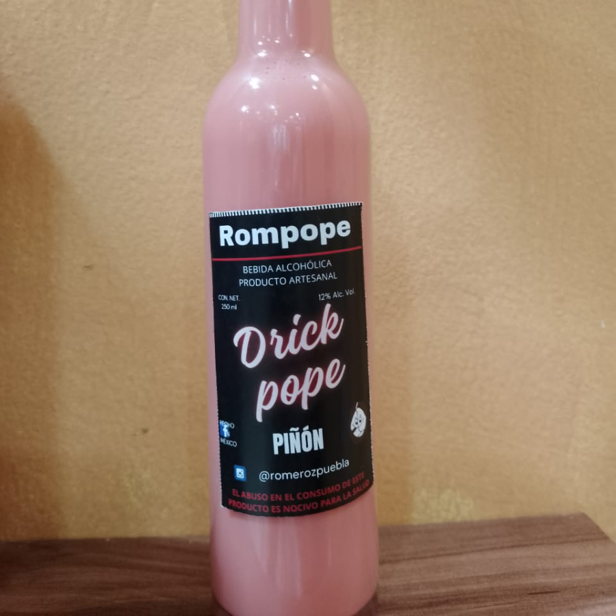 Rompope de piñón