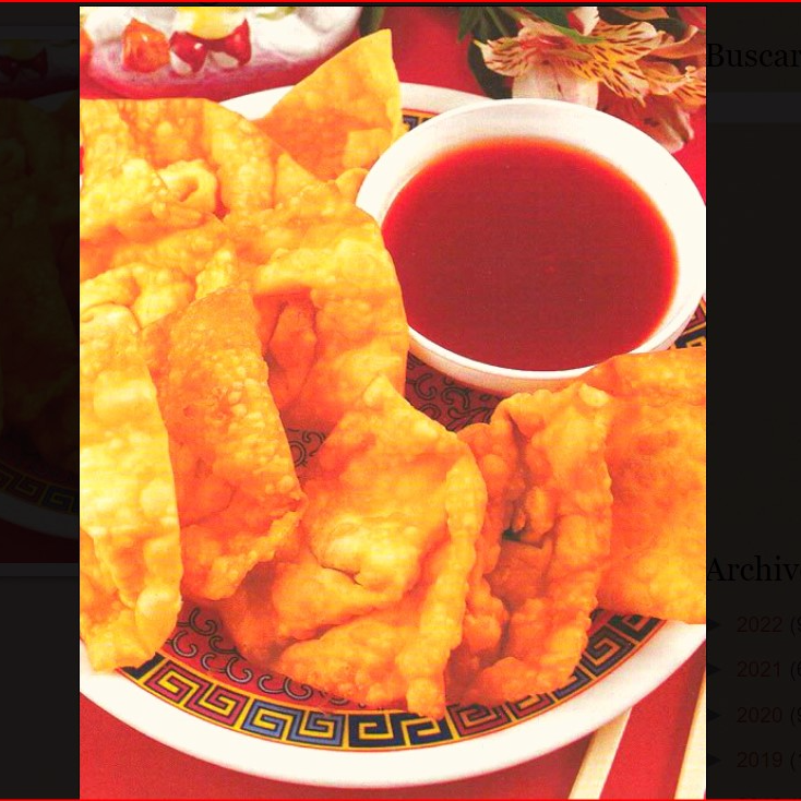 Wantan Frito con Pollo y Salsa Agridulce Grande