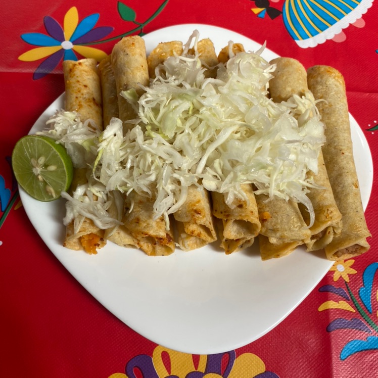 COMBO 12 TACOS 🌮MIXTOS y 1 Coca Cola 🥤250ml