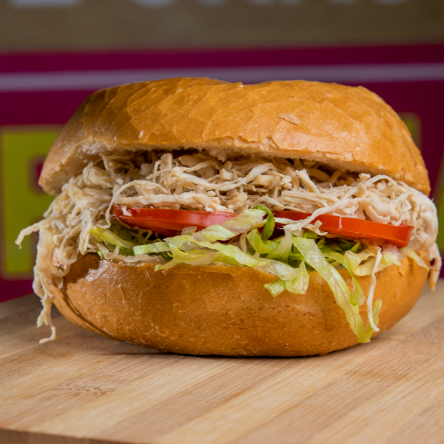 Combo Sándwich Pollo Deshilachado y Gaseosa