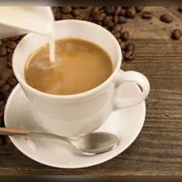 Café com leite e açúcar