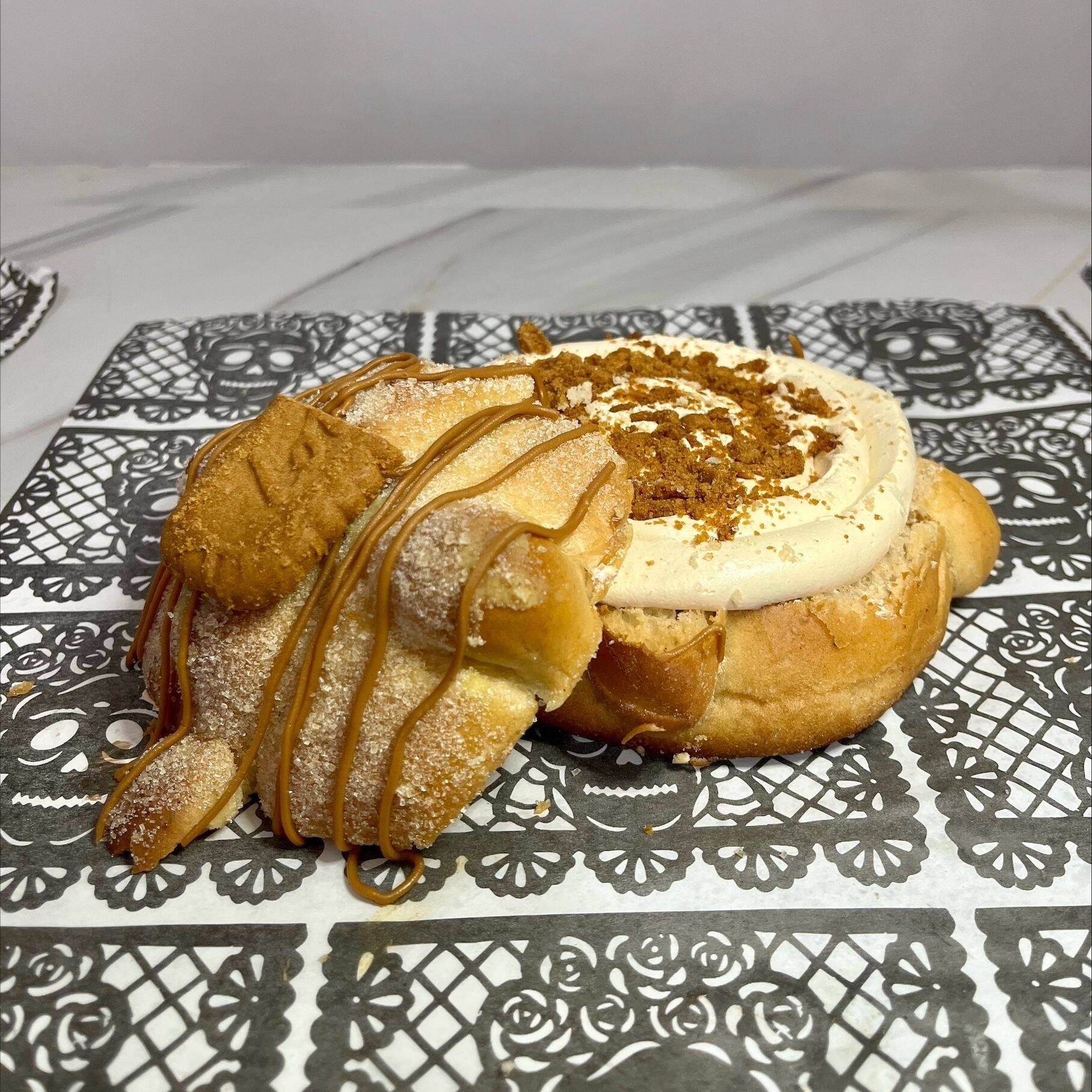 Pan de Muerto de Lotus