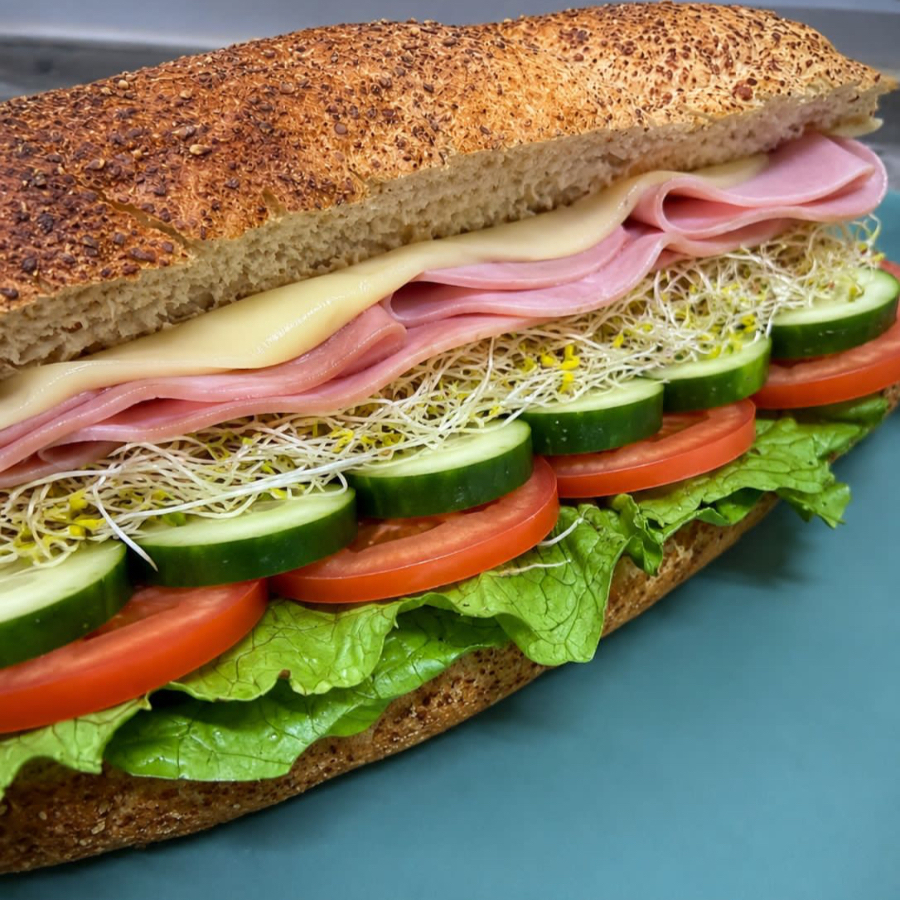 Baguette De Jamón De Pavo