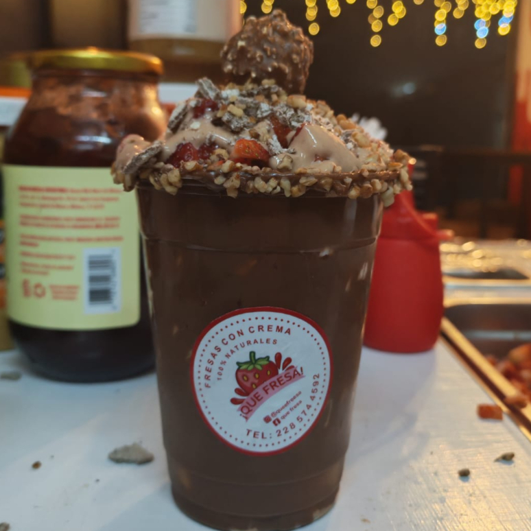 Fresas Ferrero ( vaso de 16 oz )
