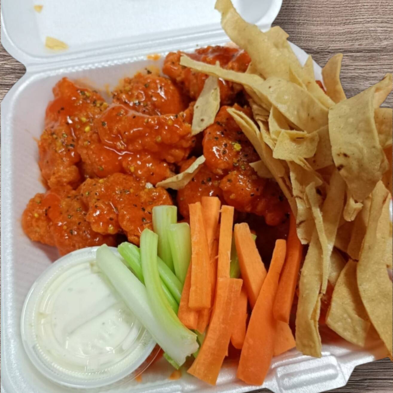 Boneless chicos