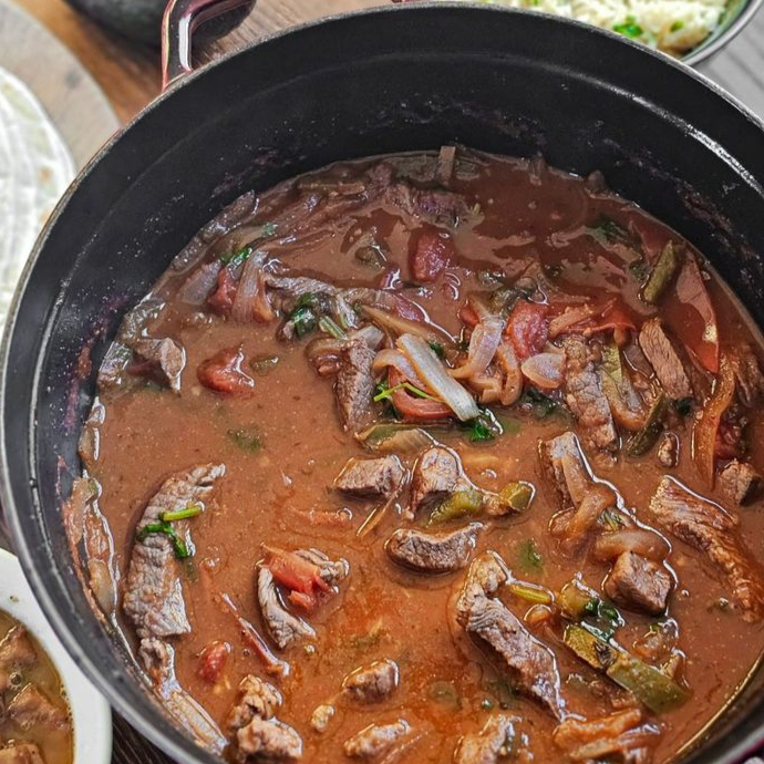 Bistec Con Chile 1 Litro + 2 Complementos