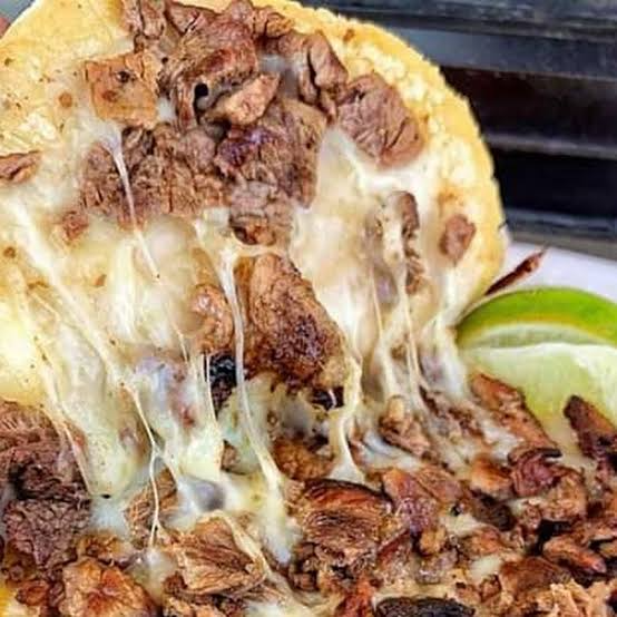 Quesicarne de Bistec, Adobada Roja o Verde