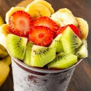 Copo - 500ml Experimente nosso delicioso açaí Gourmet. Preparados com frutas que chegam semanalmente do Pará. Refrescante e saboroso! - Os complementos escolhidos irão dentro do copo .