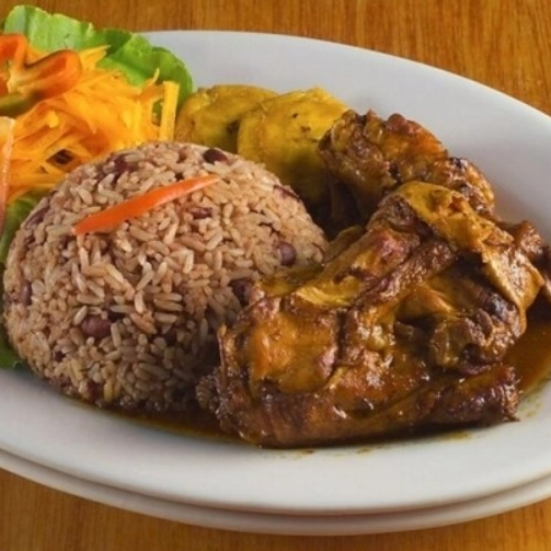 Rice And Beans + Refresco Del Día