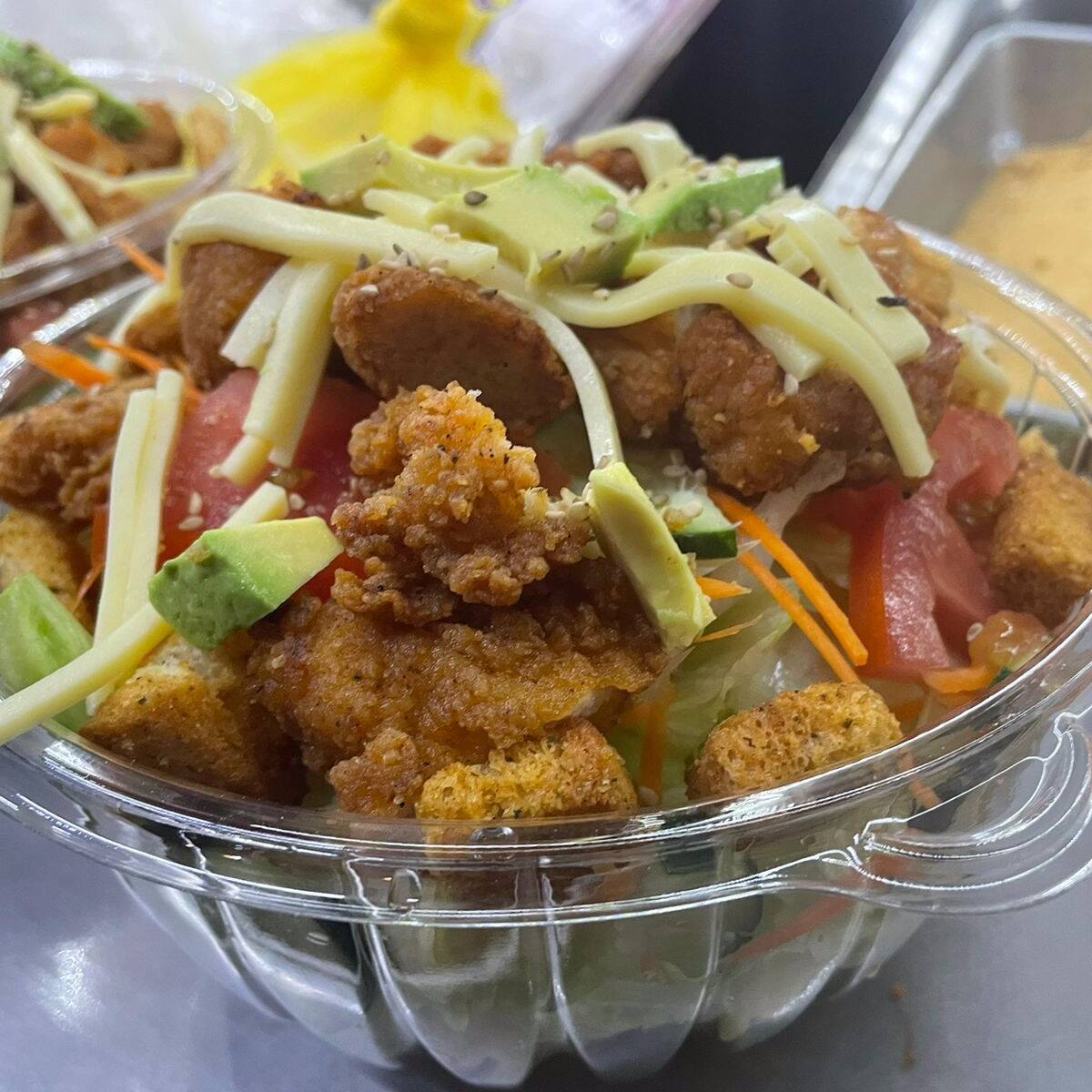 ensalada de pollo limon pimienta