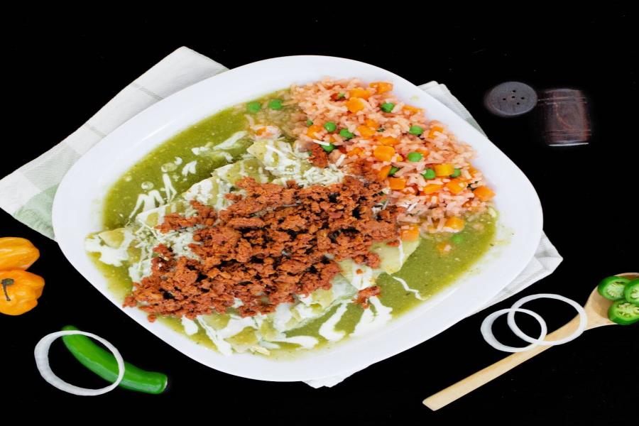 5 Enchiladas Verdes con Chorizo
