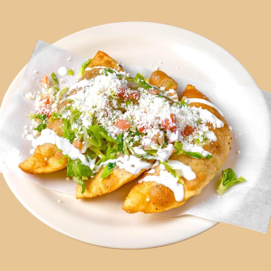 EMPANADA DE POLLO