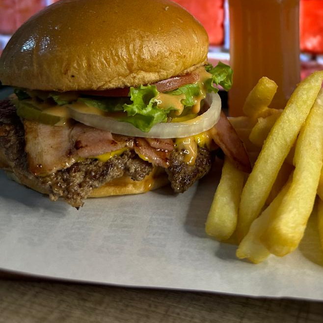 My Clásica Burger+PAPAS