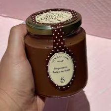 Nosso famoso Brigadeiro Belga. Obs. 1: não alteramos nenhum produto ou retiramos/adicionamos ingrediente. Obs. 2: produto de consumo imediato. Obs. 3: alguns produtos podem vir com vencimento do mesmo Dia.