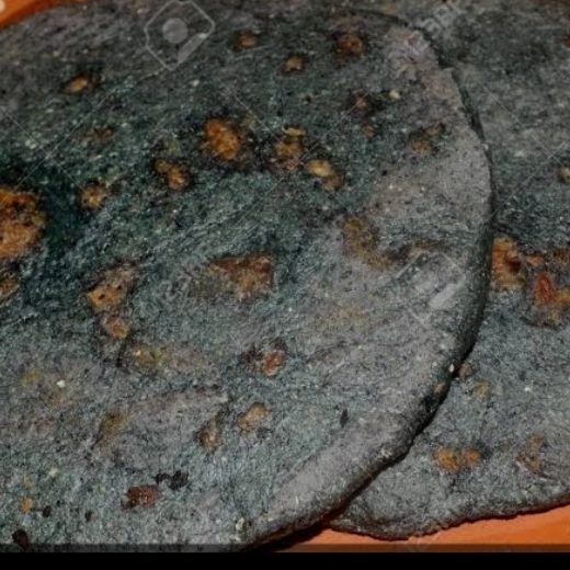 Gordita de Maíz Quebrado Migajas Estilo Bernal