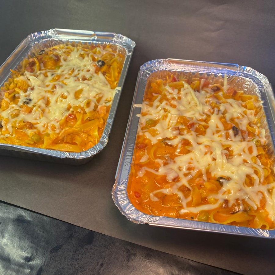 Nosso Clássico mais pedido. Escolha sua massa, molho e ingredientes. Macarrão ao vivo, preparado do seu jeito.