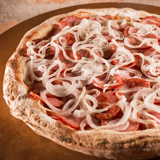 Muçarela, Calabresa e Cebola