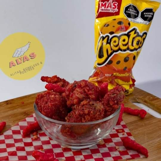 8 ALITAS CHETOS FLAMIN HOT