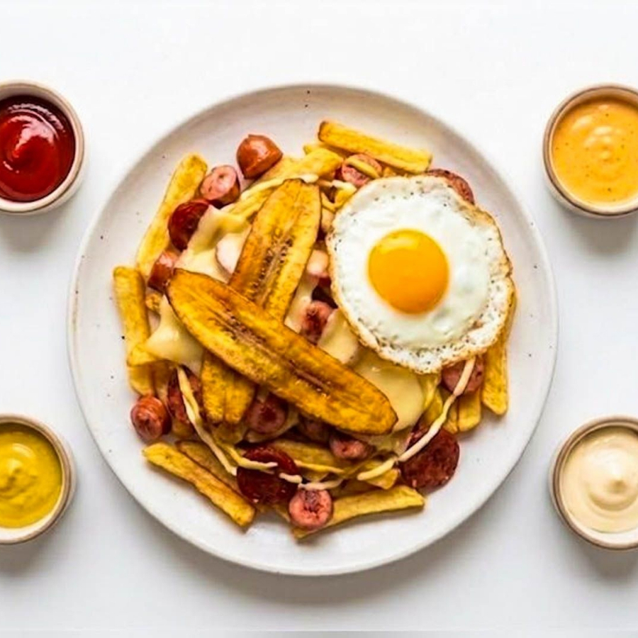Choriqueso Frankfurter a Lo Pobre