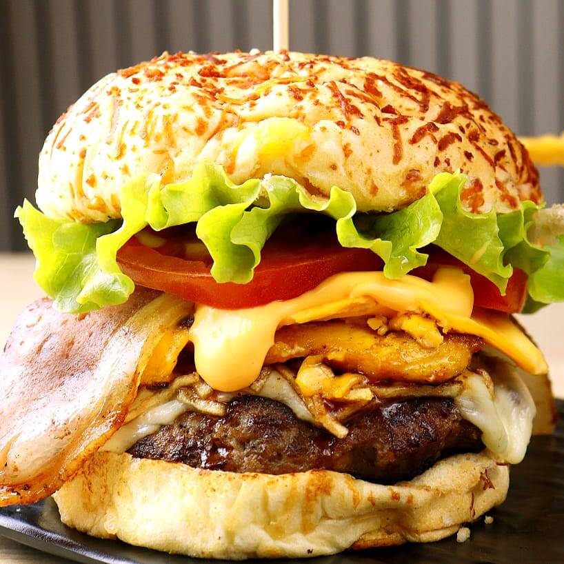 Burger mixta + Papas a la francesas
