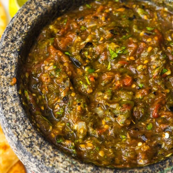 Salsa Molcajeteada ½