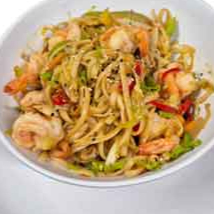 Tallarín Yakisoba con Camarones