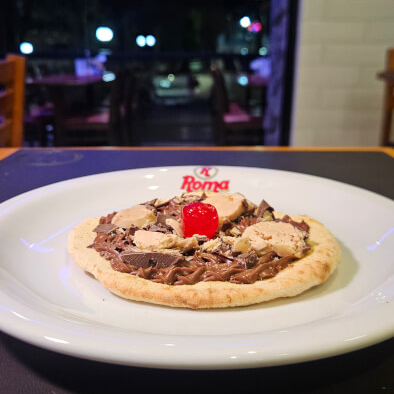 Chocolate, bombom sonho de valsa e cereja