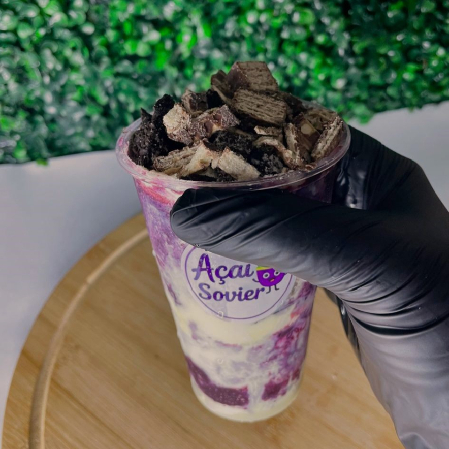 Combinação premium de Oreo e Bis, com muito leite em pó e leite condensado. Delicioso e viciante!